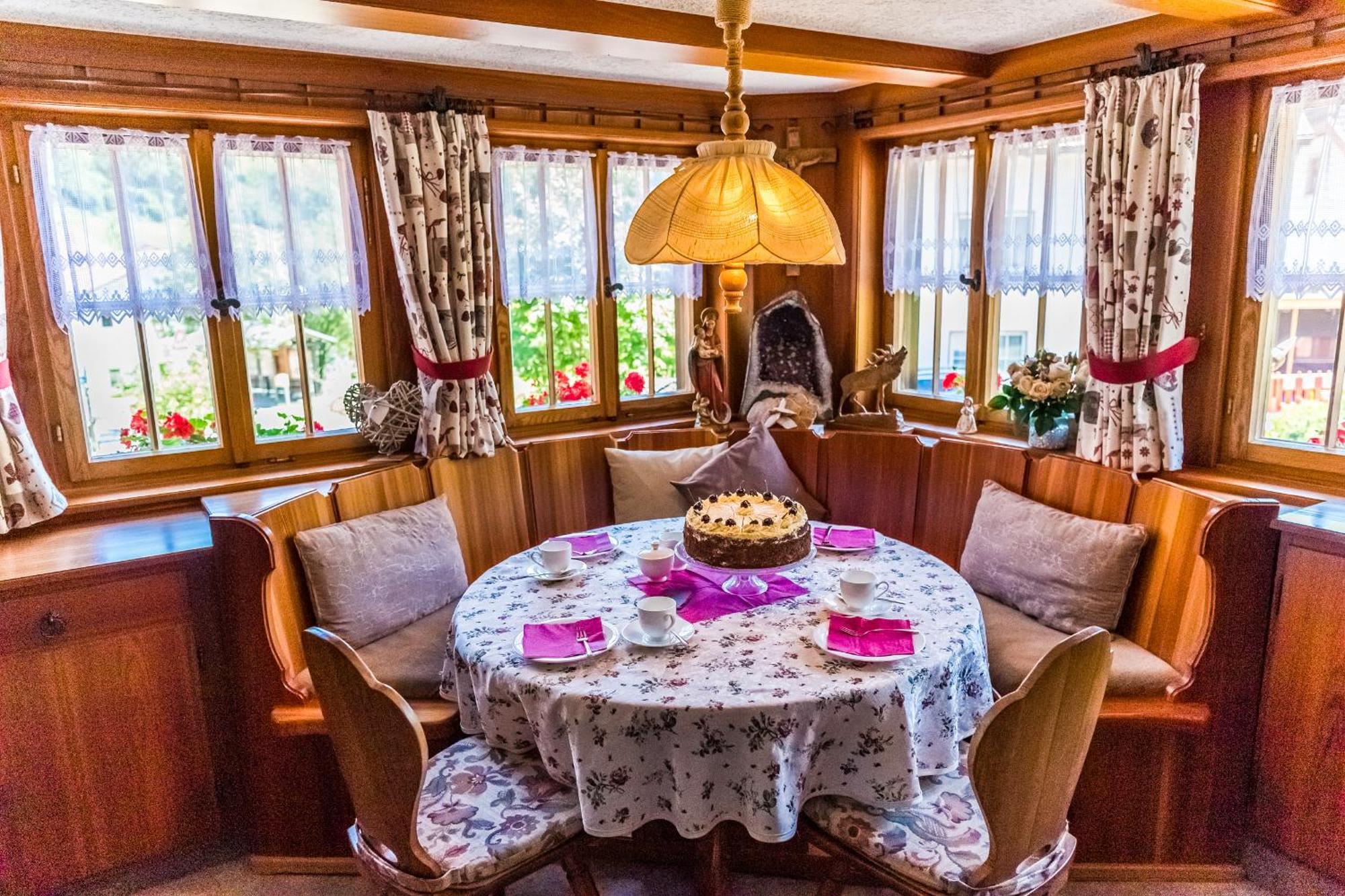 Haus Erika Hotel Wieden Bagian luar foto